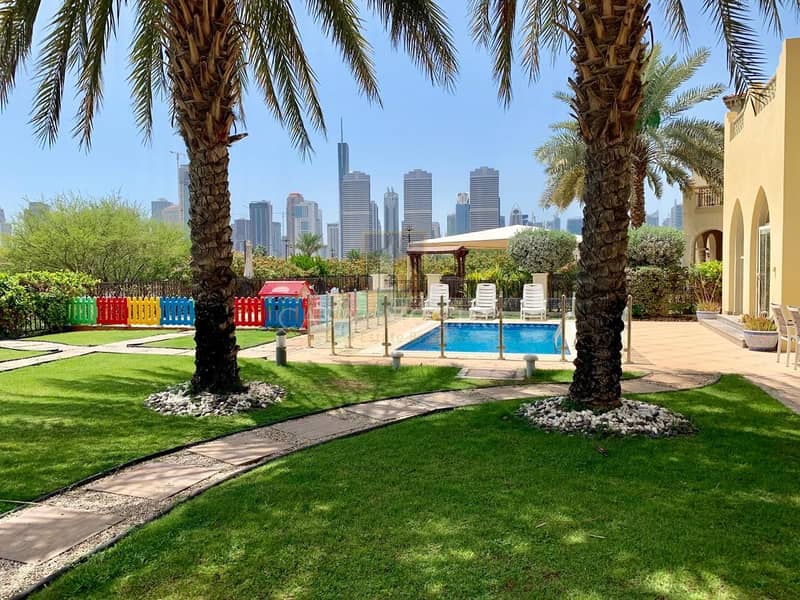 Upgraded Garden Hall Lake and Skyline View Upgraded Garden Hall Lake and Skyline View