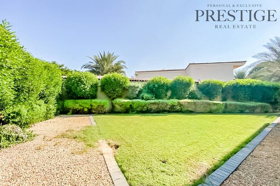5 Next to Pool | Great Location | 5 Bed