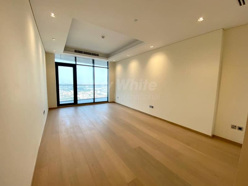 Spacious Well Lit & Luxury Designed 1BR in RP Heights