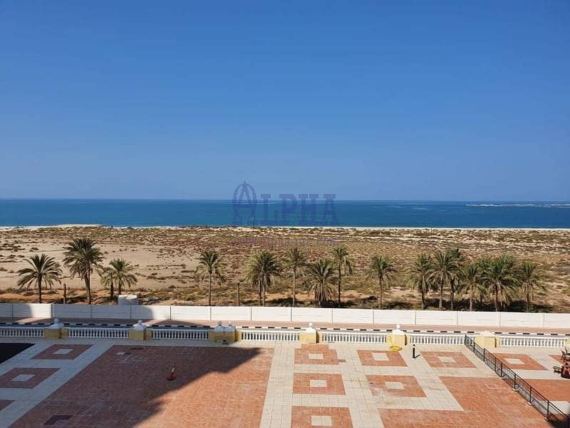 hot offer for 2 bd apartment with amazing sea view 