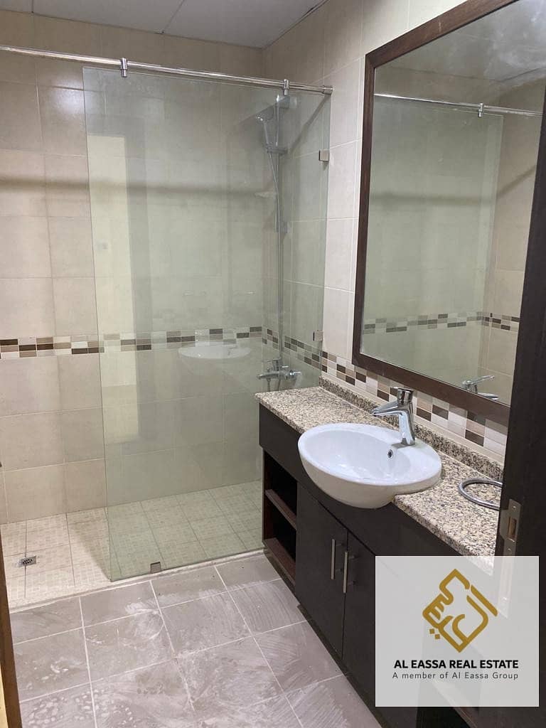 9 Huge 1 Bedroom | Walk in closet | Cleopatra Tower