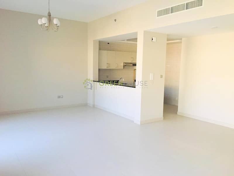 1 Month Free | Large 1 Bed with Big Terrace | Semi-closed Kitchen | Laval Residence 1 Month Free | Large 1 Bed with Big Terrace | Semi-closed Kitchen | Laval Residence
