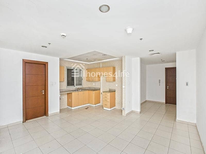 Incredible deal | Close to Center Mall | 1 BR