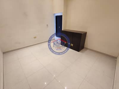 Beautiful studio. no commission. parking available Beautiful studio. no commission. parking available