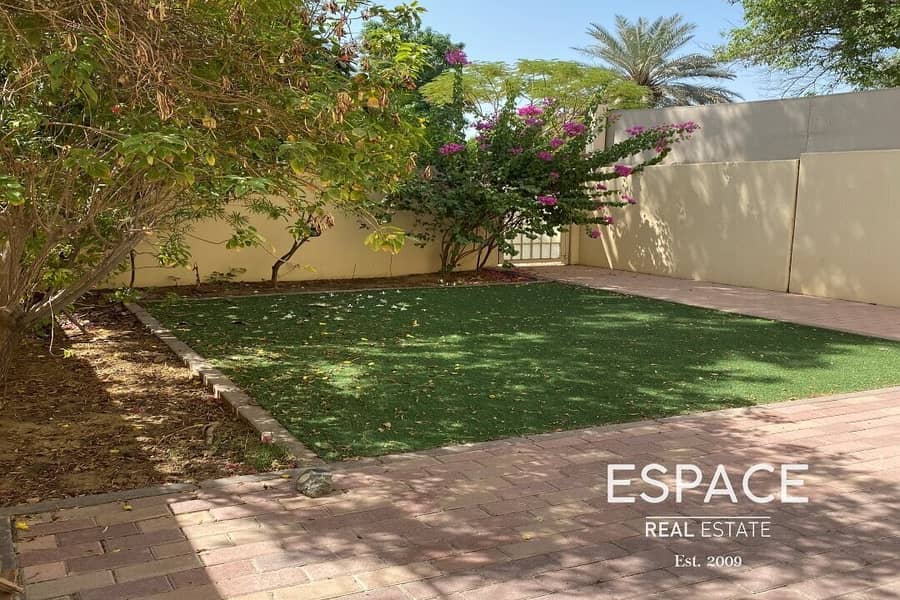 Great Condition - Landscpaed Garden - Vacant Great Condition - Landscpaed Garden - Vacant