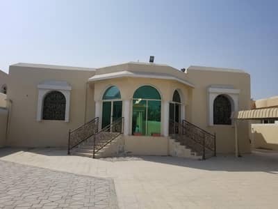 Luxury villa of 8000 feet and 4 rooms AND HALL&MAJLIS for rent Luxury villa of 8000 feet and 4 rooms AND HALL&MAJLIS for rent