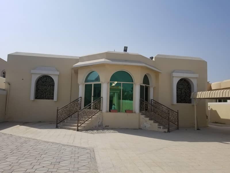 Luxury villa of 8000 feet and 4 rooms AND HALL&MAJLIS for rent Luxury villa of 8000 feet and 4 rooms AND HALL&MAJLIS for rent