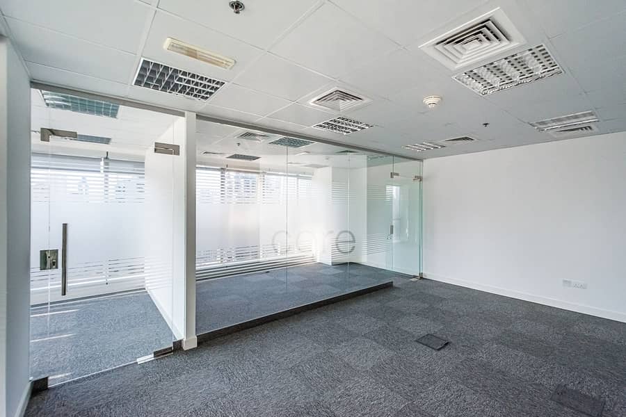 Office with Glass Partitions |  High Floor