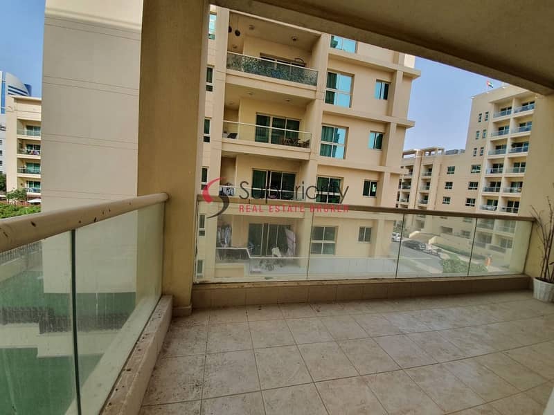 Specious and Bright pool view 2BR apartment in greens