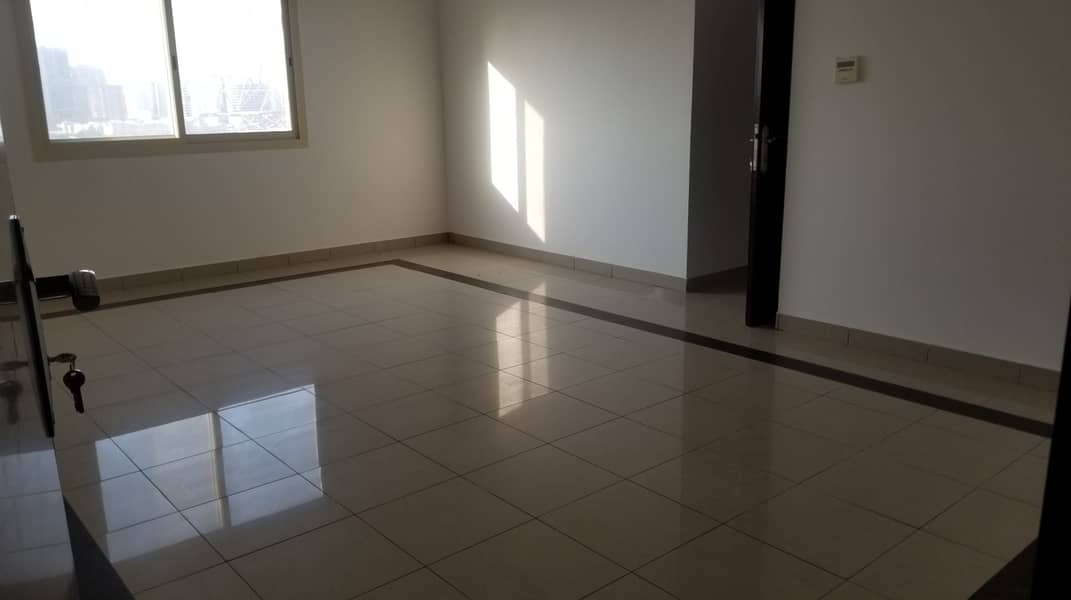 Spacious 2BR walking from Metro Station Rent 42k with amenities CALL