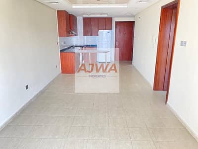 Beautiful Big Balcony Appt with Amazing view very close to Metro station Beautiful Big Balcony Appt with Amazing view very close to Metro station