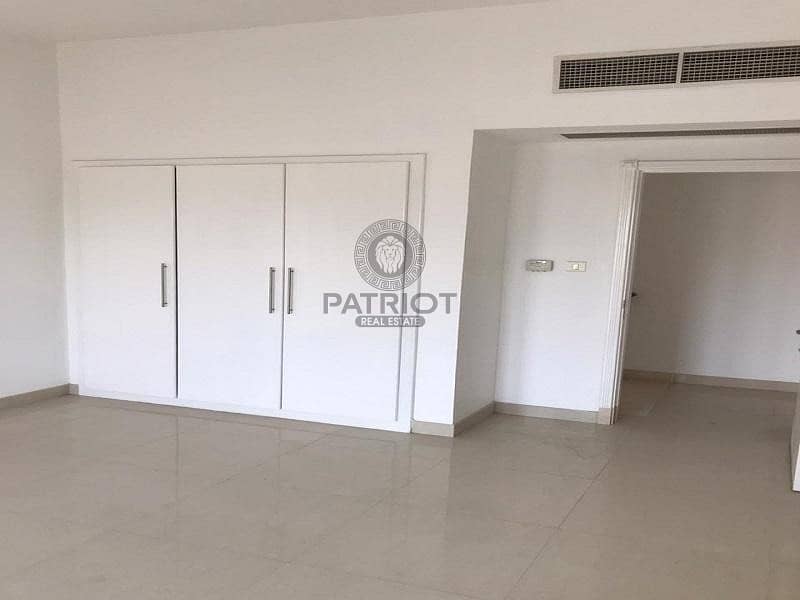 11 Gated Commuunity / Full Facilities / Near Internet City