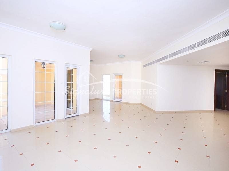 LUXURY 3 BR AWAY FROM ROAD LAYAN VILLA