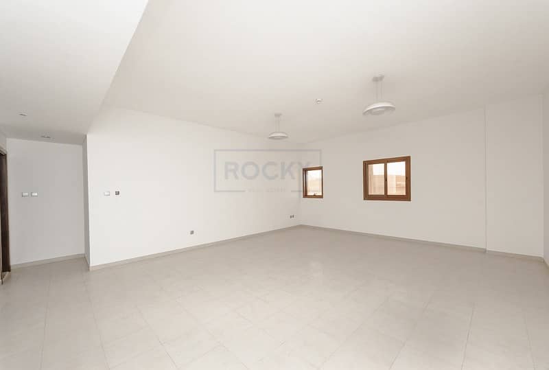6 ONE MONTH FREE!! Lovely 2 B/R Apts with Balcony Near Jumeirah Beach Road | Umm Suqeim 2
