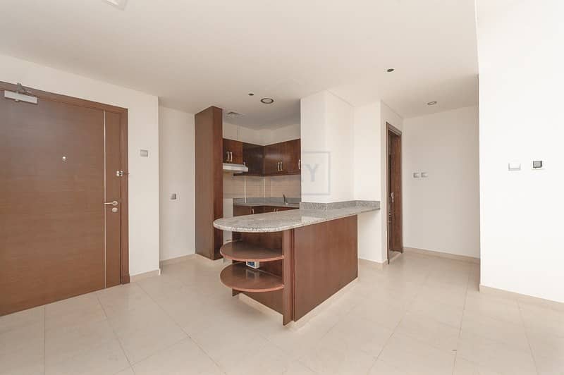 7 ONE MONTH FREE!! Lovely 2 B/R Apts with Balcony Near Jumeirah Beach Road | Umm Suqeim 2