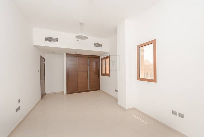 11 ONE MONTH FREE!! Lovely 2 B/R Apts with Balcony Near Jumeirah Beach Road | Umm Suqeim 2