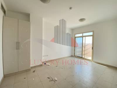 Huge Balcony with Main Road View and Central A/C Huge Balcony with Main Road View and Central A/C