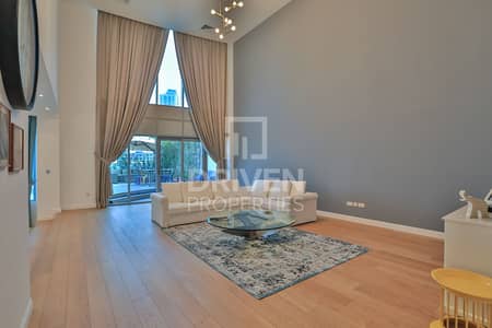 4 Bedroom Villa for Sale in Dubai Marina, Dubai - Upgraded Villa with a Lake and Pool View 4 Bedroom Villa for Sale in Dubai Marina, Dubai - Upgraded Villa with a Lake and Pool View