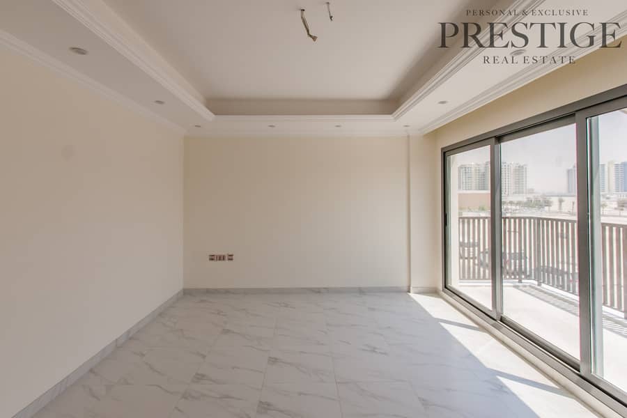 13 5 Bedroom Large | Brand New Townhouse | Park