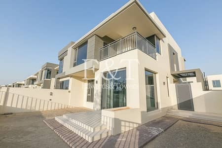 Near To Pool | Park | Vacant 5 BR Single Row | DH Near To Pool | Park | Vacant 5 BR Single Row | DH