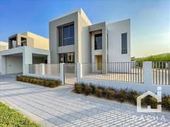 Corner Unit Close to Pool Available immediately