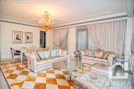Luxury furnished 1 bed at Versace / Creek view Luxury furnished 1 bed at Versace / Creek view