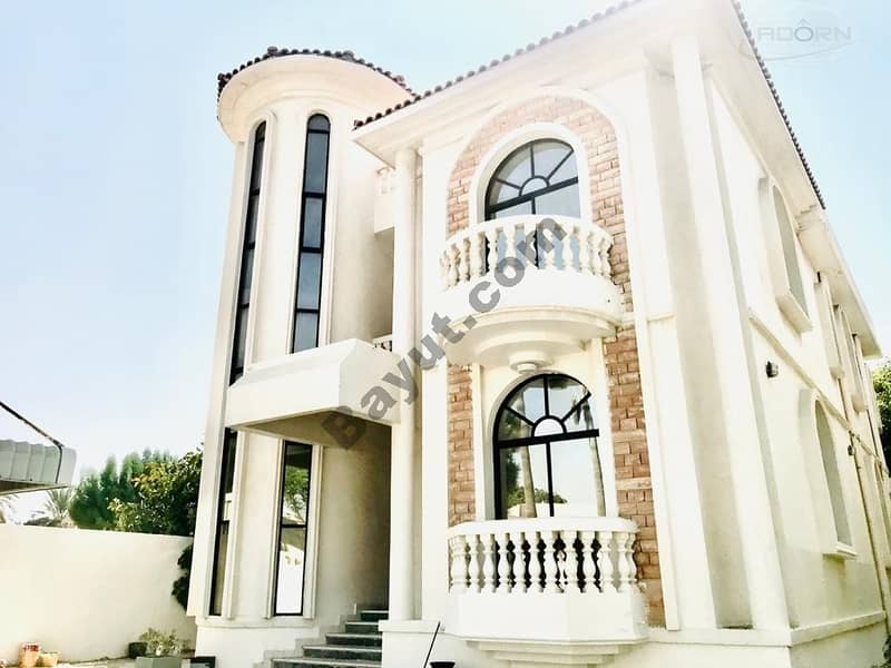 Spacious 3 bedroom plus maid independent villa with private garden in Jumeirah 3