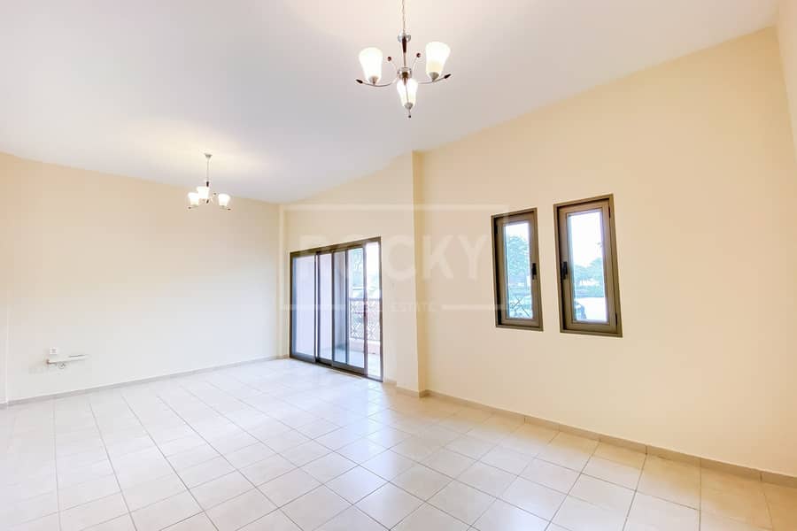 1 Month Free | 3 Bed | Close Kitchen | The Gardens