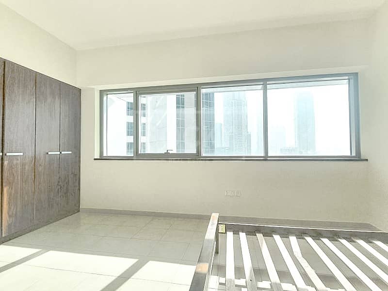 7 Well maintained|Close To Metro|Mid Floor|SZR View