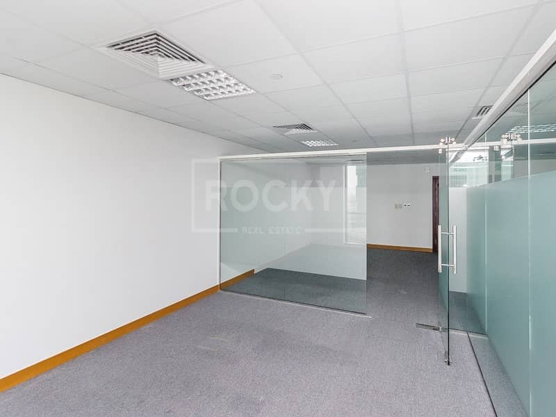 3 Reduced rent|Fitted with Partitions|Close to metro
