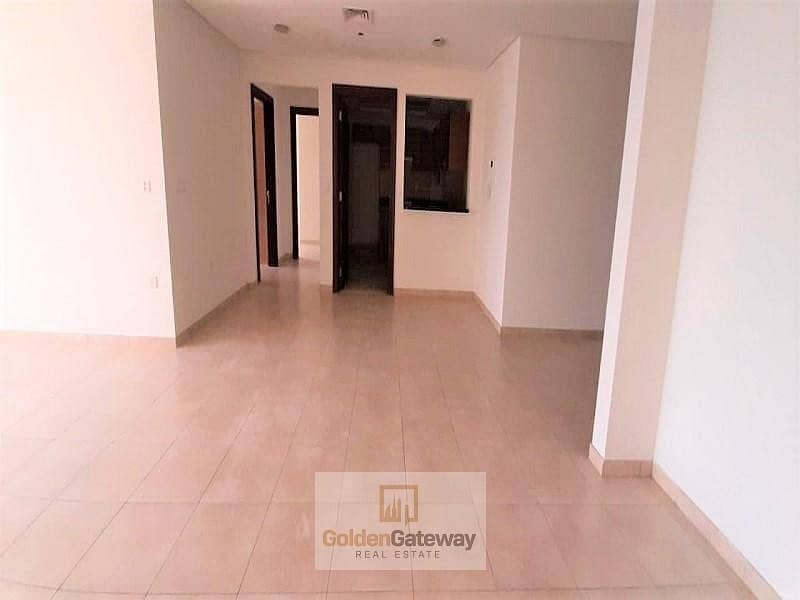 8 Bright Spacious Lay-out  Well  Maintained Golf View