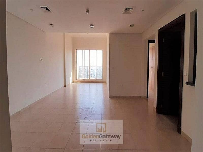 15 Bright Spacious Lay-out  Well  Maintained Golf View