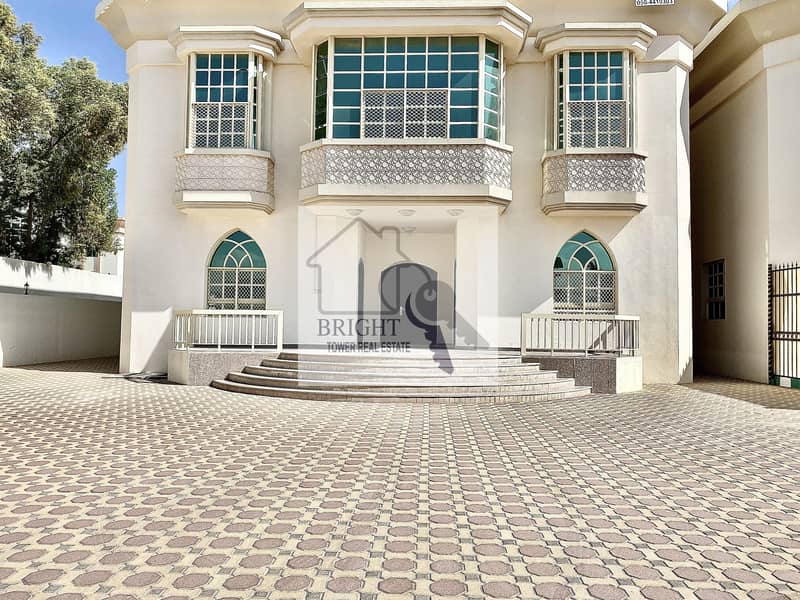 6 Bedroom Spacious Villa In Al Towayya