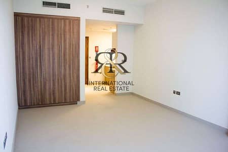 Highly Maintained Spacious Studio | Great Location Highly Maintained Spacious Studio | Great Location