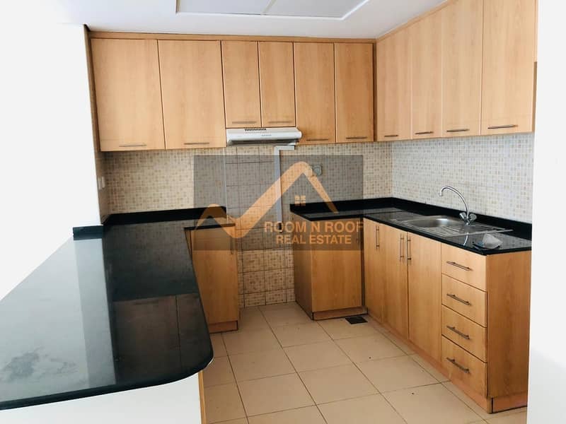 21 Large 1 BR | 2 Bathrooms| Canal View |