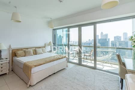 Lovely and Ready to move in | High Floor Lovely and Ready to move in | High Floor