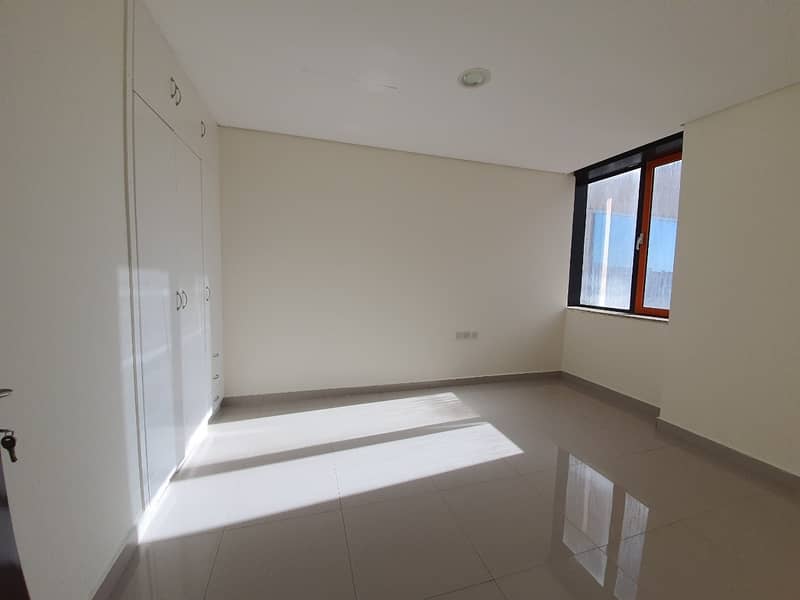 7 1 Month Free Captivating 4 Bedroom Duplex in Hamdan Street