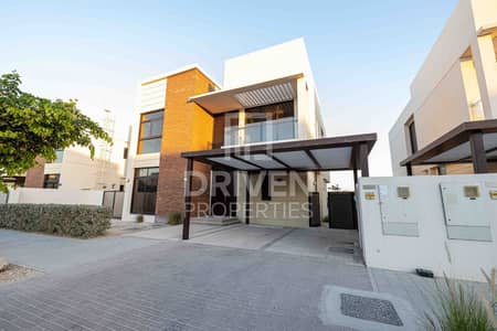Standalone | Vacant Villa | W/ Maid Room Standalone | Vacant Villa | W/ Maid Room