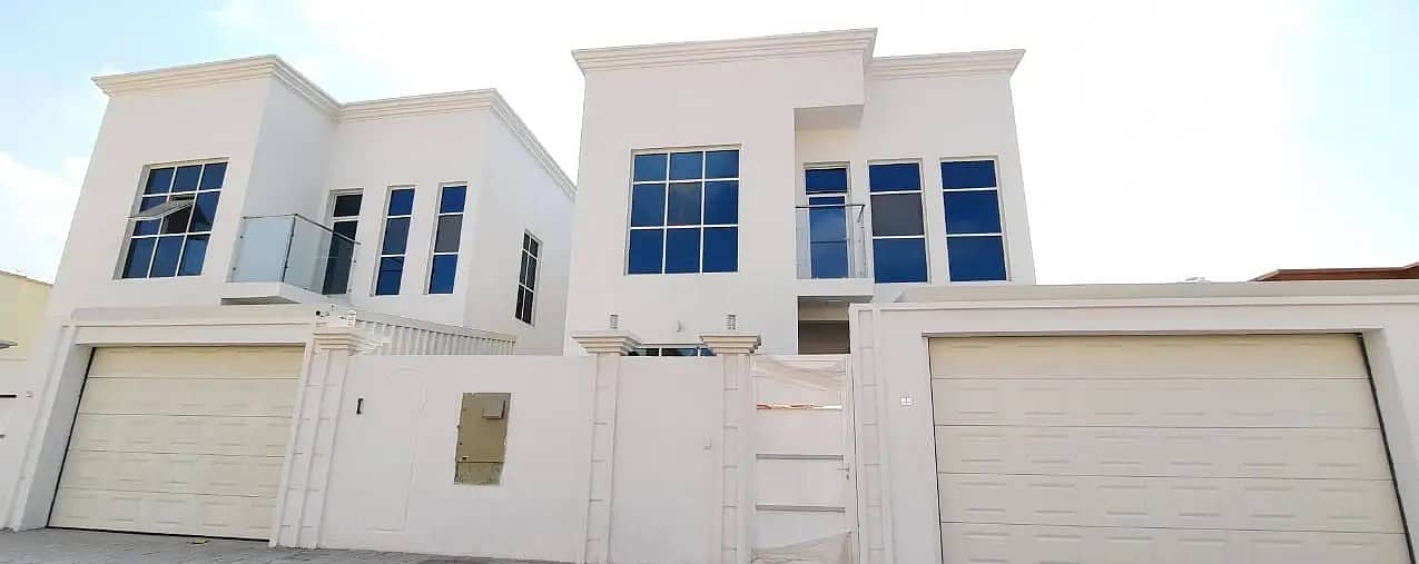 Villa for sale in Al Mowaihat, central air conditioning, 5 master rooms