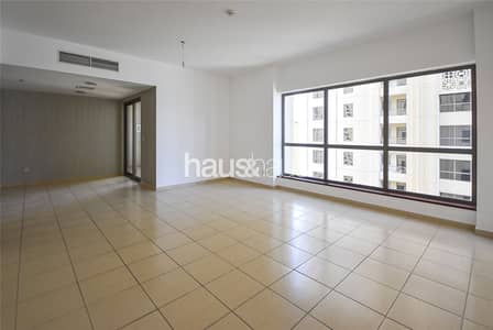 Immaculate | Owner Occupied | Maids Room Immaculate | Owner Occupied | Maids Room