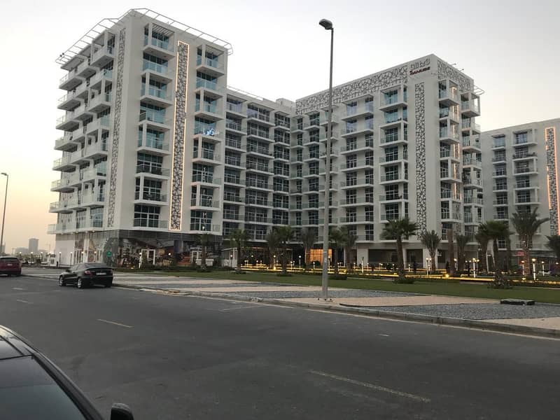 Vacant 1 Bedroom | Equipped Kitchen | Laundry Room Vacant 1 Bedroom | Equipped Kitchen | Laundry Room