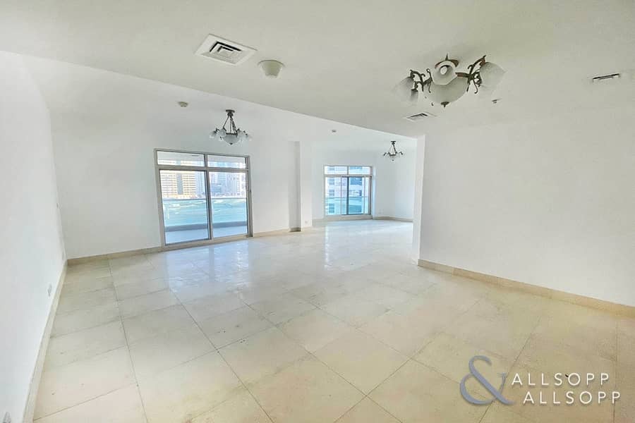 3 Bedrooms | Near Metro | Large Terrace