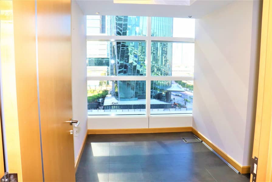 20 Fitted Office in SZR | Well Maintained
