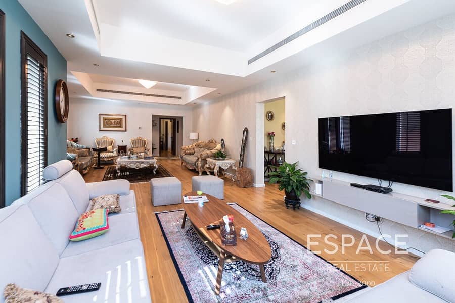 Exclusive | Fully Upgraded | Largest 5BR