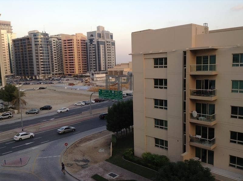Well maintained and bright studio with balcony Well maintained and bright studio with balcony