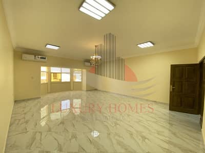New Maintenance with Balcony Near to School New Maintenance with Balcony Near to School
