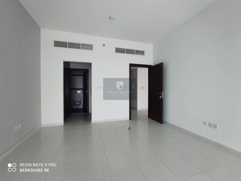 3 Spacious one Bedroom Apartment | Canal view