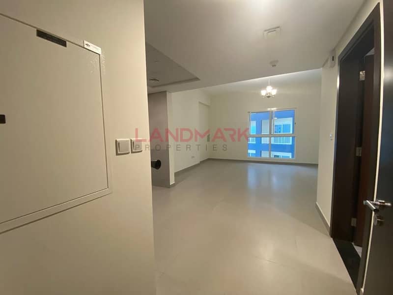 Brand New Studio For Rent with balcony in Liwan