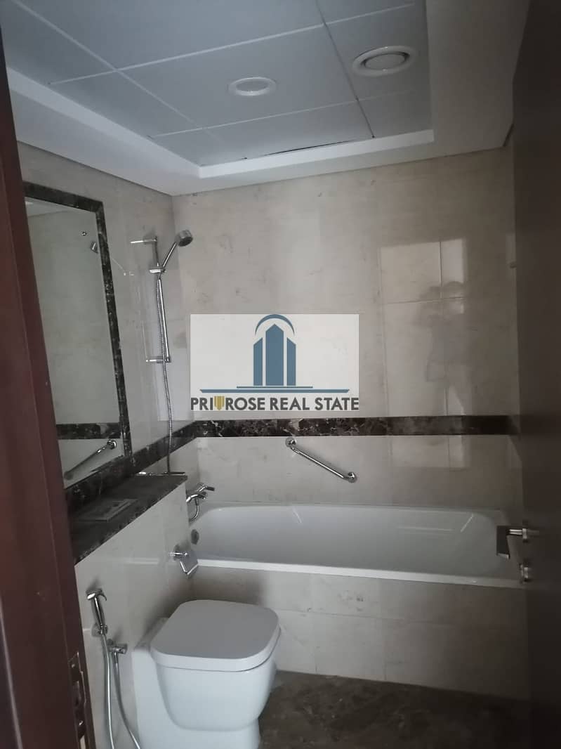 8 Canal View | Balcony | 3 Bhk Apartment in  Business  Bay
