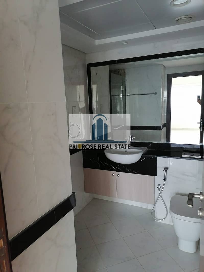 11 Canal View | Balcony | 3 Bhk Apartment in  Business  Bay